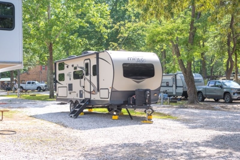 Premium Pull-Thru RV Site-2
